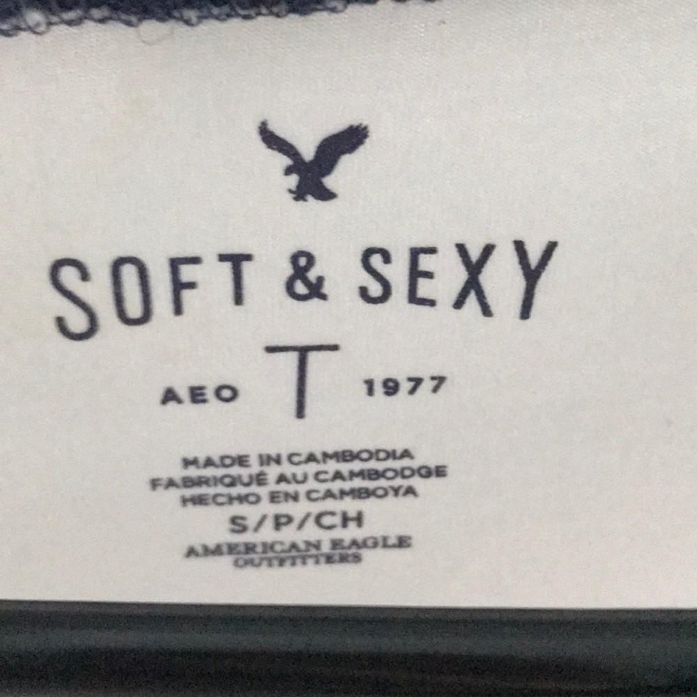 Trendy tee - Picture 3 of 3